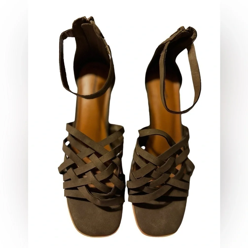Maurices Sofie Block Heel Sandals size 9.5 M